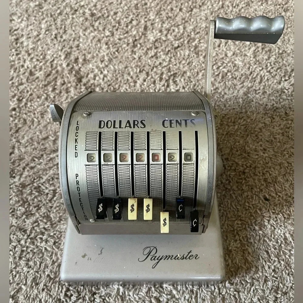 Vintage Paymaster Cash Register Series  X-900 With Key